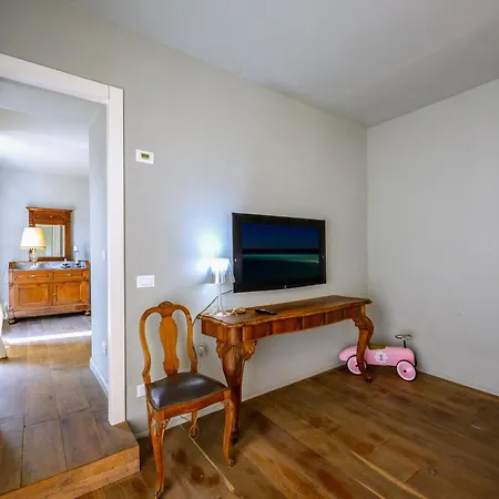 Maria Vittoria Garden Apartment