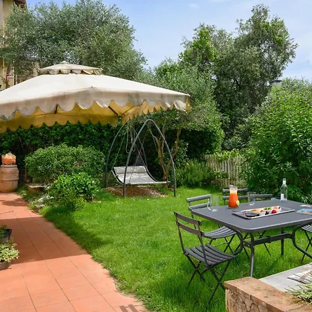 Apartment Maria Vittoria Garden La Spezia